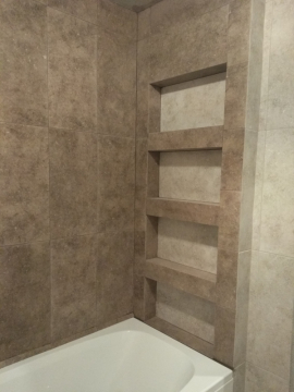 Окажу услуги по укладке плитки.