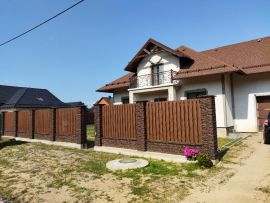 Заборы из искусственного камня